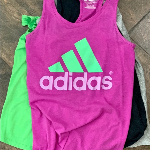 Lot/bundle of 4 workout tanks. Adidas, Nike, UA - Picture 2 of 9